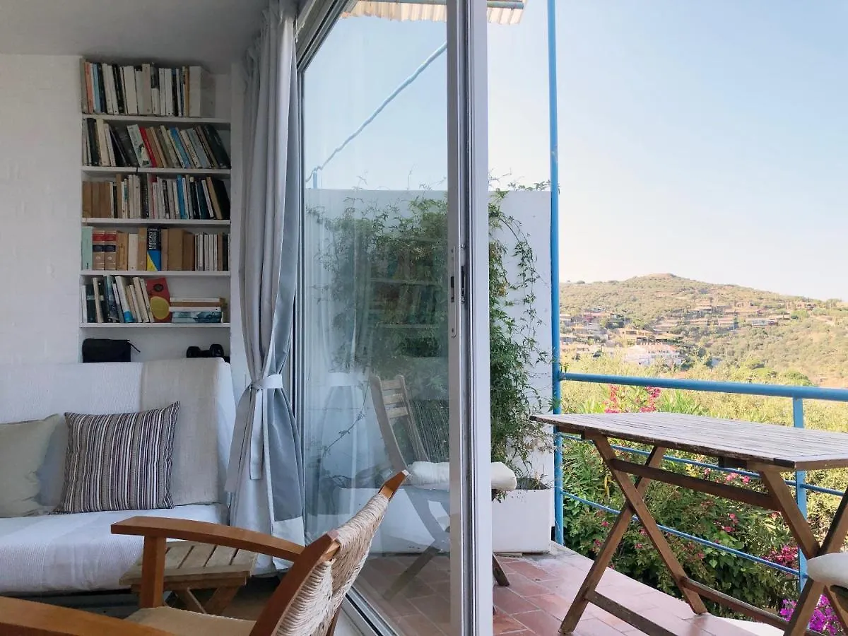 Apartamento Con Vistas Al Mar Cadaques Spain